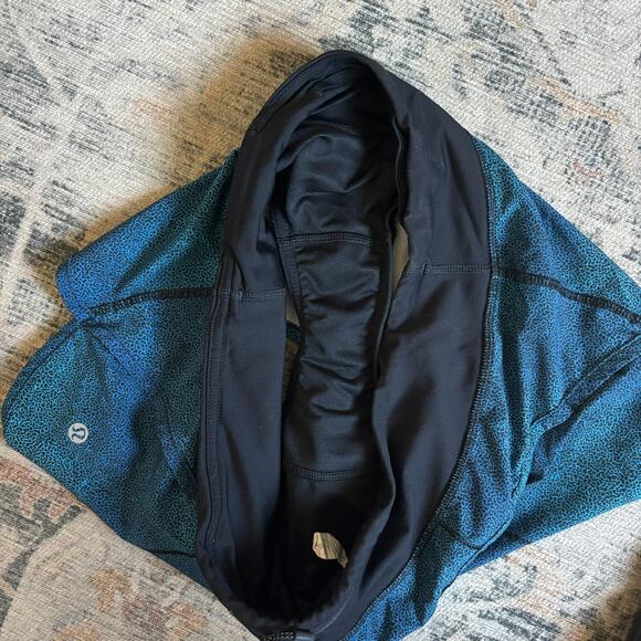 ATHLEISURE CORE Lululemon Speed Short 2.5" – Strive Multi Black – Women’s 6 - Picture 5 of 6